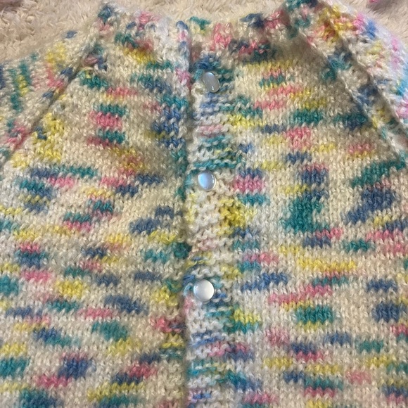 BRAND NEW hand knitted Infant Sweater hat set - Picture 3 of 6